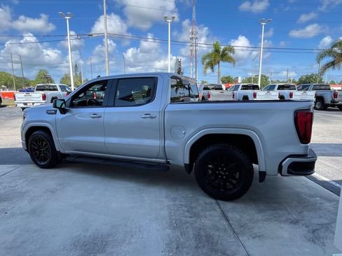 Used 2022 GMC Sierra 1500 Elevation w/ Preferred Package RWD image 6