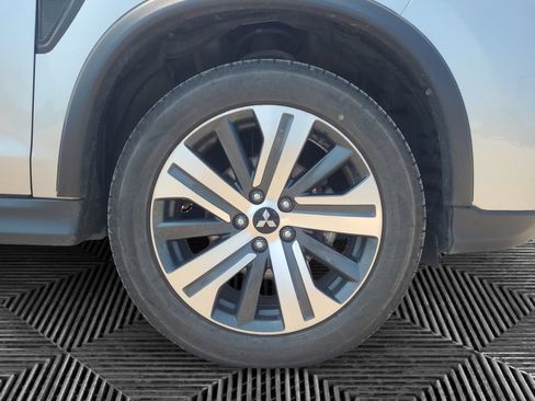 Used 2025 Mitsubishi Outlander Sport AWD image 16