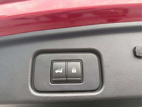 Used 2022 Nissan Pathfinder Platinum w/ Cargo Package FWD image 11