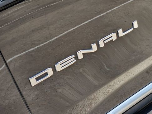Used 2023 GMC Yukon XL Denali w/ Max Trailering Package AWD/4WD image 12