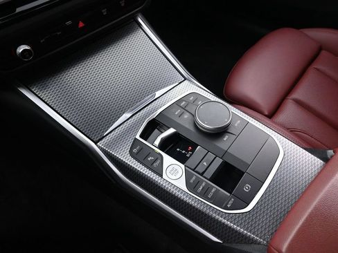 Used 2023 BMW 330i xDrive Sedan AWD/4WD image 45