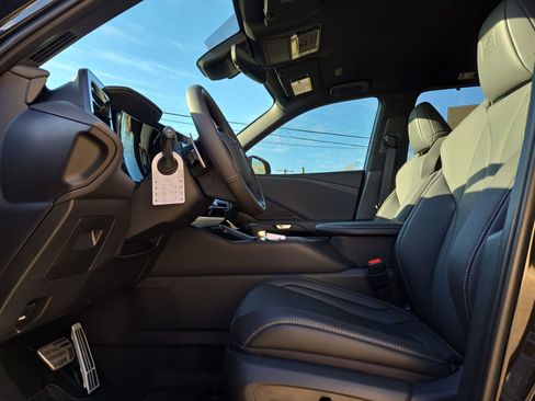 New 2026 Lexus TX 500h 500h F SPORT Performance Premi image 16