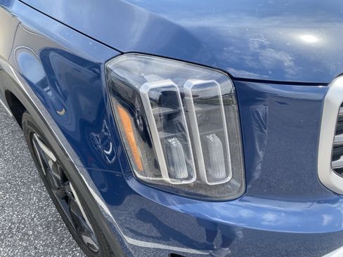 Used 2023 Kia Telluride S w/ S Sunroof Package FWD image 6