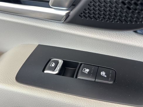 Used 2025 Kia Telluride SX Prestige AWD/4WD image 32