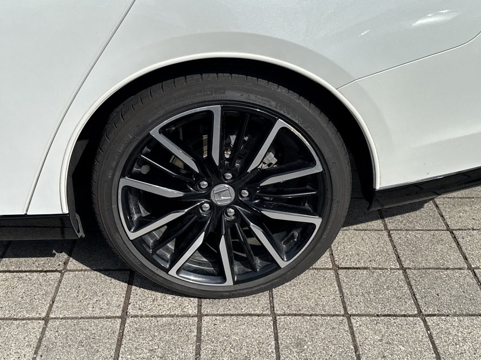 Used 2024 Honda Accord Touring image 12