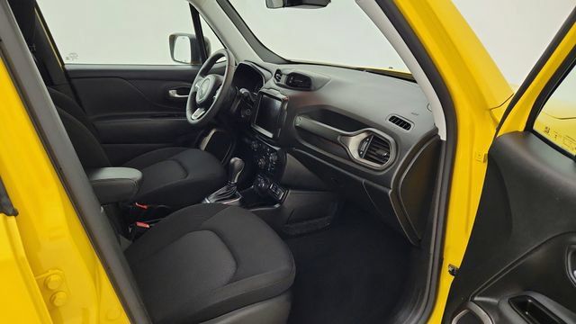 Used 2023 Jeep Renegade Latitude AWD/4WD image 27