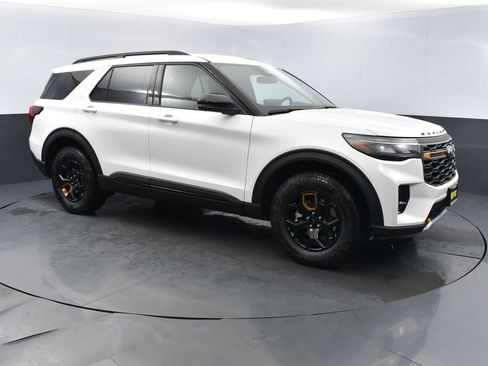 New 2026 Ford Explorer Tremor w/ Tremor Convenience Package image 3