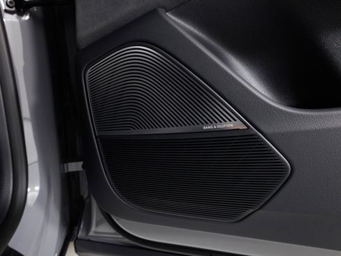 Used 2024 Audi RS Q8 4.0T quattro w/ Black Optic Package image 42