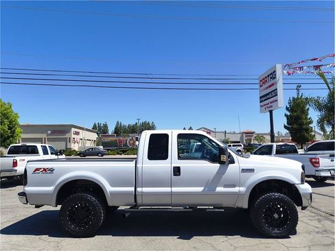 Used 2006 Ford F250 Lariat AWD/4WD image 4