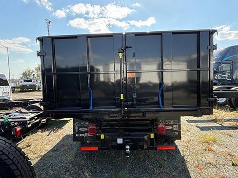 New 2024 Ford F550 4x4 SuperCab Super Duty image 4