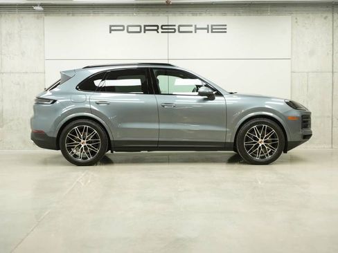 New 2026 Porsche Cayenne AWD/4WD image 8