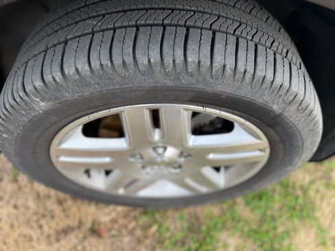 Used 2014 Chevrolet Impala LT w/ LT Sunroof Package image 6