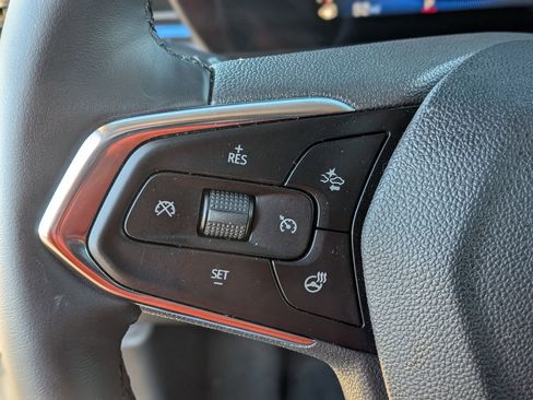 Used 2025 Chevrolet Trax LT w/ LT Convenience Package image 21