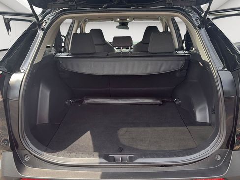Used 2024 Toyota RAV4 XLE FWD image 17