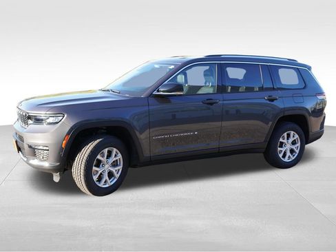 Certified 2023 Jeep Grand Cherokee L Limited w/ Luxury Tech Group II AWD/4WD image 10