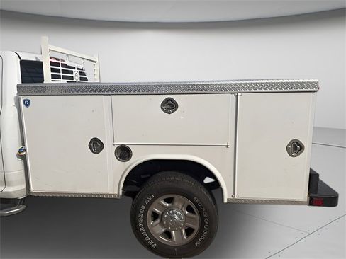 Used 2024 RAM 3500 Tradesman w/ Chrome Appearance Group image 11