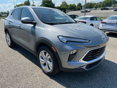 Used 2025 Buick Encore GX Preferred FWD image 2