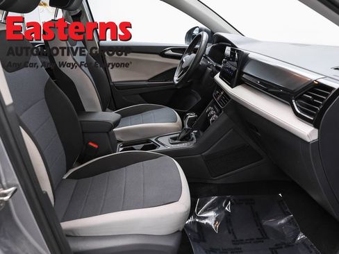 Used 2025 Volkswagen Taos S FWD image 22