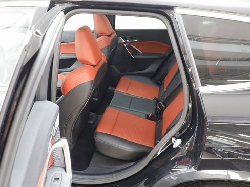 Certified 2025 BMW X1 xDrive28i w/ Technology Package image 15