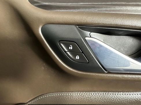 Used 2021 GMC Yukon Denali w/ Denali Premium Package AWD/4WD image 46