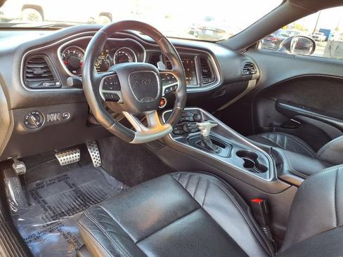 Used 2016 Dodge Challenger SRT w/ Technology Group RWD image 20