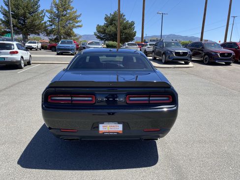 Used 2019 Dodge Challenger R/T w/ Driver Convenience Group RWD image 40