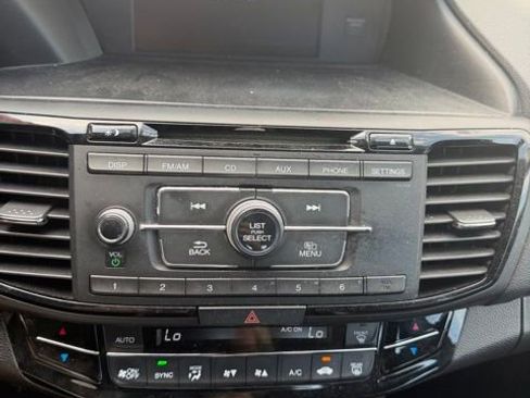Used 2016 Honda Accord Sport image 21