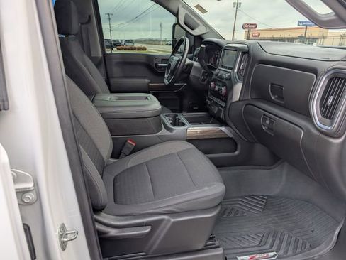 Used 2022 Chevrolet Silverado 1500 RST image 4
