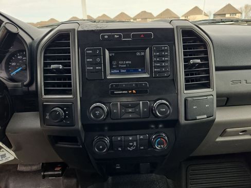 Used 2019 Ford F250 XL w/ Power Equipment Group image 31