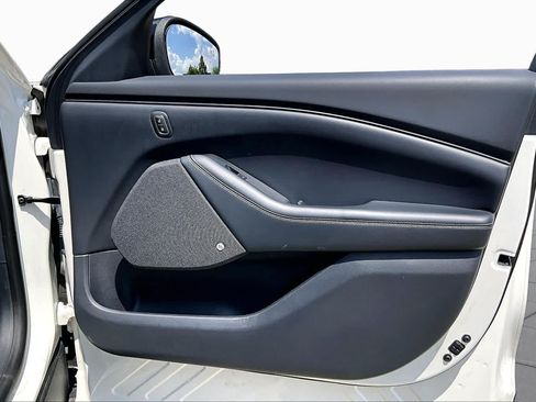 Used 2022 Ford Mustang Mach-E Premium RWD image 20