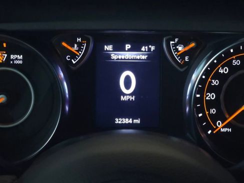 Used 2021 Jeep Gladiator Sport AWD/4WD image 30