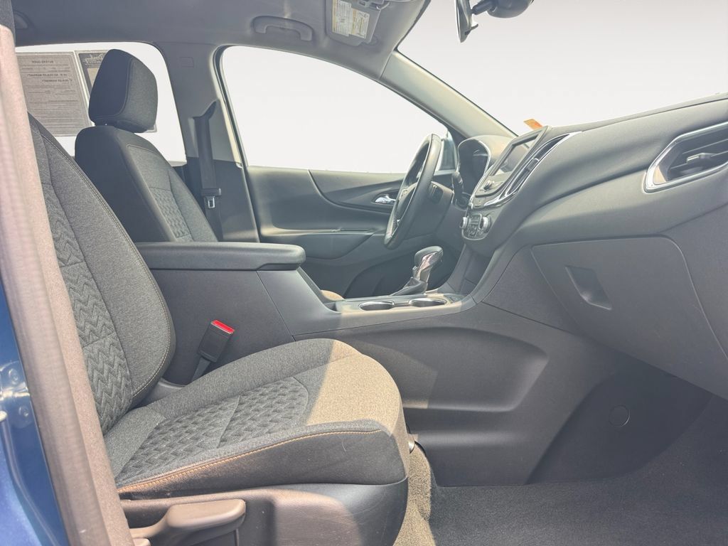 Used 2024 Chevrolet Equinox LT AWD/4WD image 15