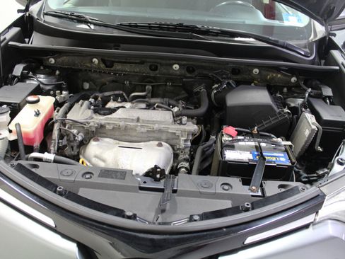 Used 2016 Toyota RAV4 XLE image 33