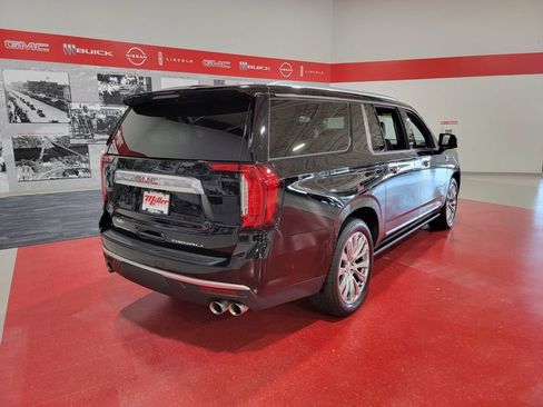 Certified 2024 GMC Yukon XL Denali w/ Denali Reserve Package AWD/4WD image 4