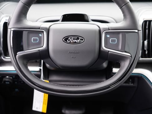 New 2025 Ford Expedition Platinum w/ Stealth Performance Package image 25