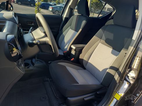 Used 2018 Toyota Prius C Two FWD image 19