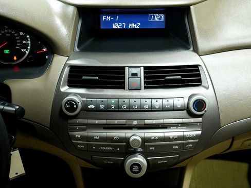 Used 2010 Honda Accord LX image 16