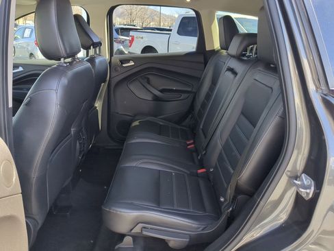 Used 2018 Ford Escape Titanium w/ Ford Safe & Smart Package AWD/4WD image 28
