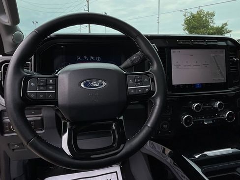 Used 2024 Ford F250 Lariat w/ Lariat Ultimate Package AWD/4WD image 19