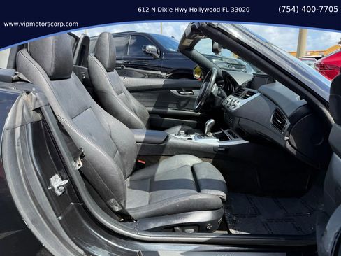 Used 2014 BMW Z4 sDrive35i image 11