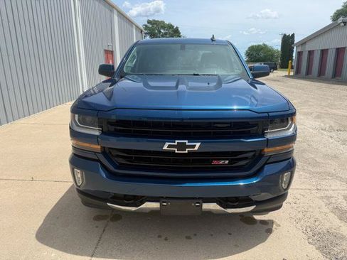 Used 2018 Chevrolet Silverado 1500 LT w/ All Star Edition AWD/4WD image 4