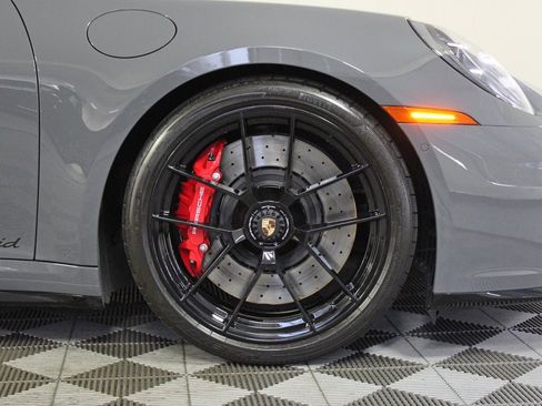 Used 2025 Porsche 911 Carrera 4 GTS image 41