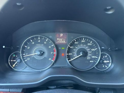 Used 2012 Subaru Outback 2.5i Limited image 16