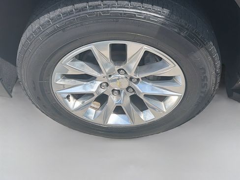 Used 2021 Chevrolet Tahoe Premier w/ Premium Package RWD image 35