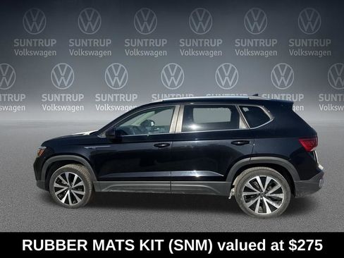 Used 2022 Volkswagen Taos SE image 2