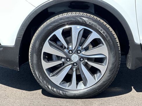 Certified 2022 Buick Encore Preferred w/ Safety Package AWD/4WD image 8