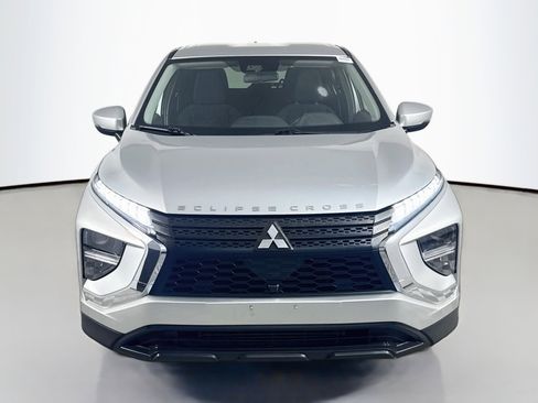 Used 2022 Mitsubishi Eclipse Cross ES AWD/4WD image 2