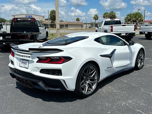 Used 2024 Chevrolet Corvette Z06 image 7