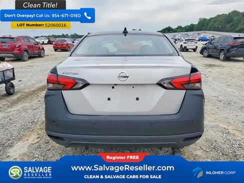Used 2021 Nissan Versa SV FWD image 8