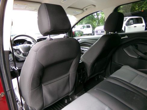 Used 2014 Ford Escape SE w/ Equipment Group 201A AWD/4WD image 16